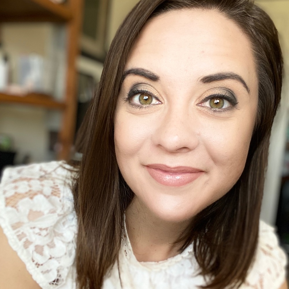 Meet your Posher, Cortney